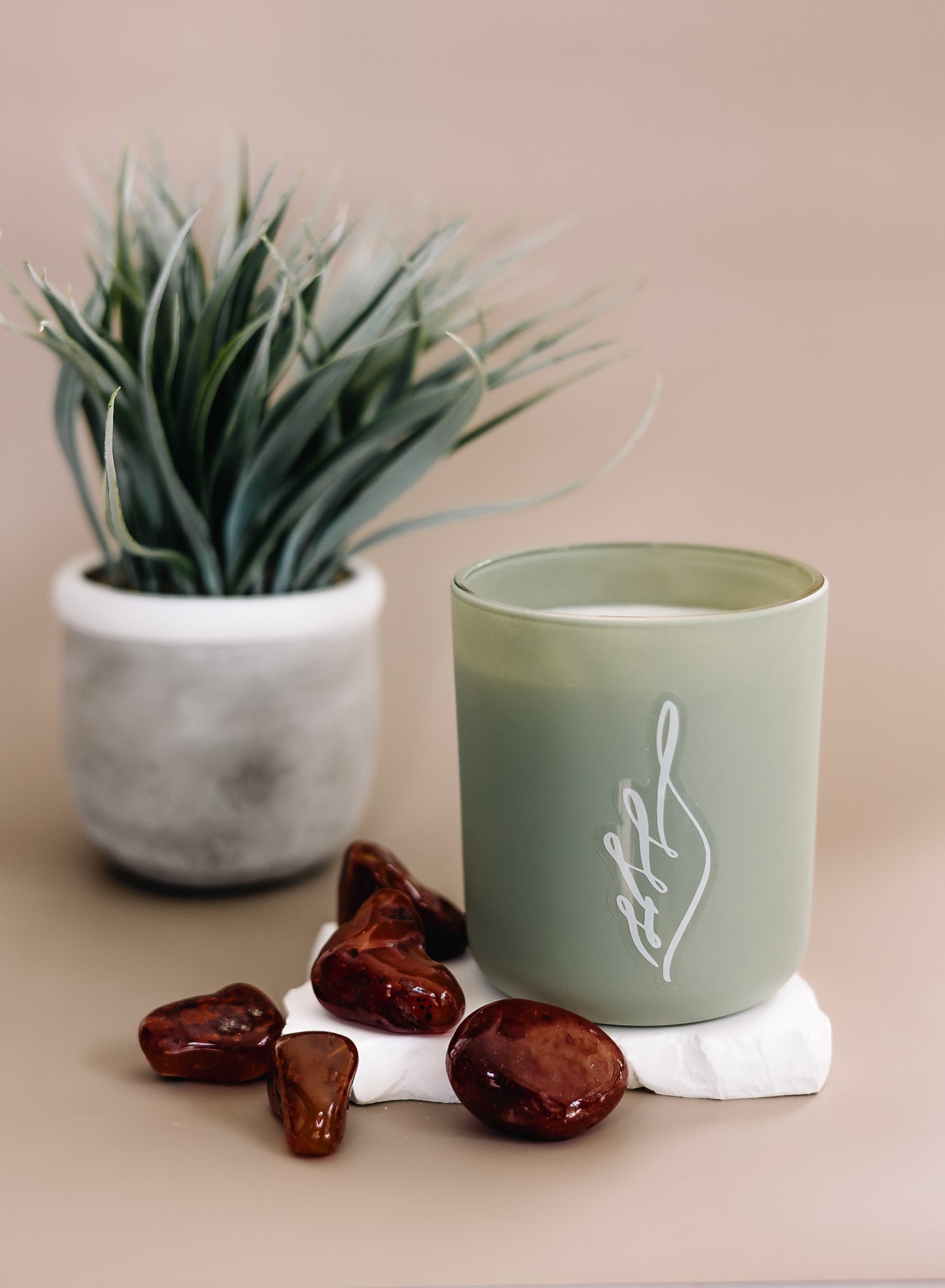 Xenacious | Carnelian Crystal Infused Candle